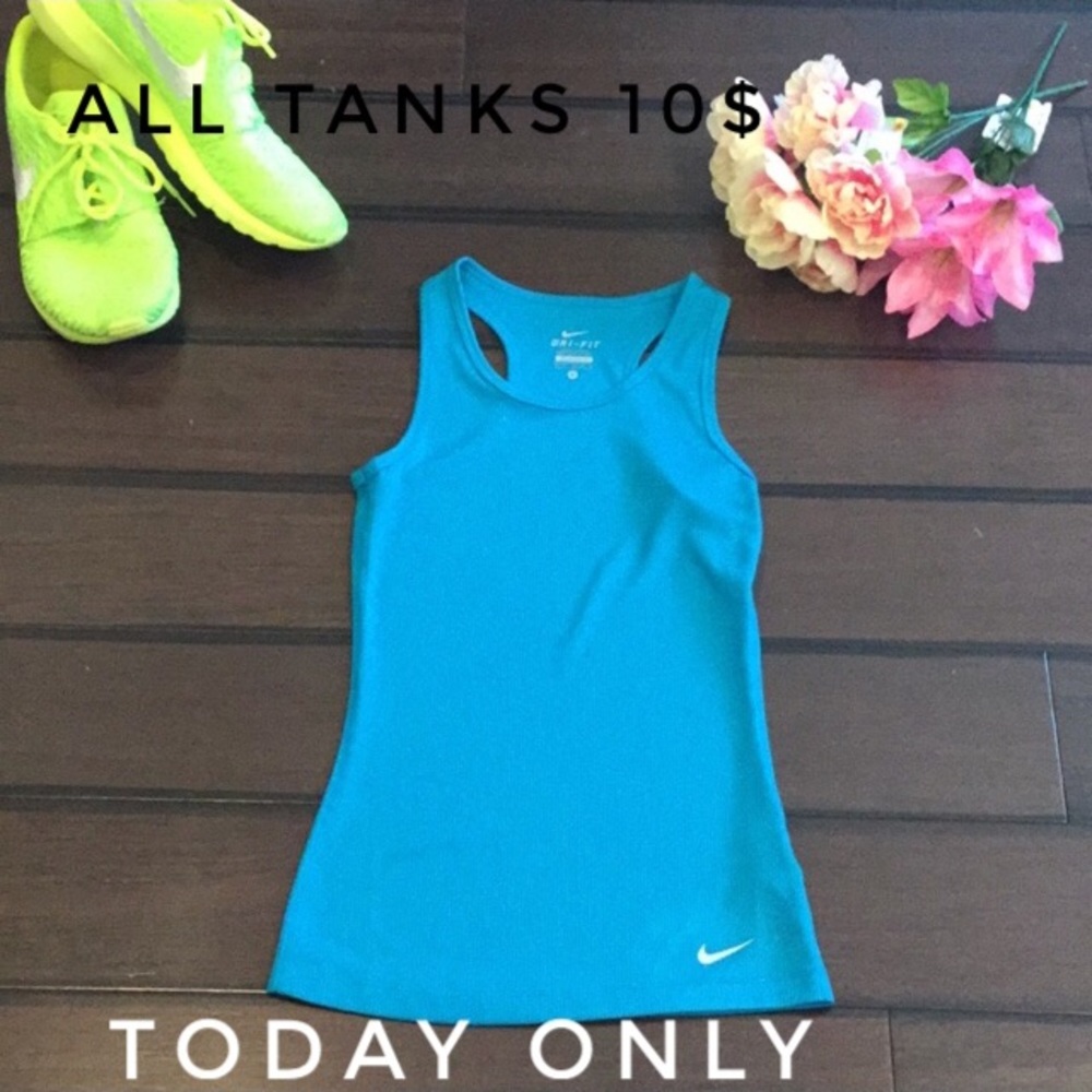Nike tank top
